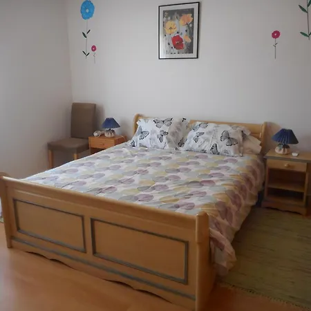 Apartament A - 1er Etage *